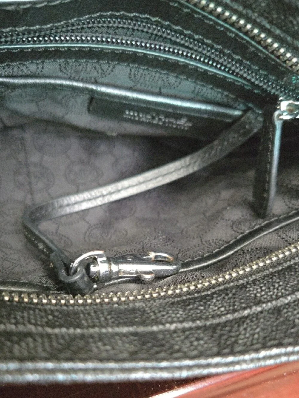 Michael Kors compact black